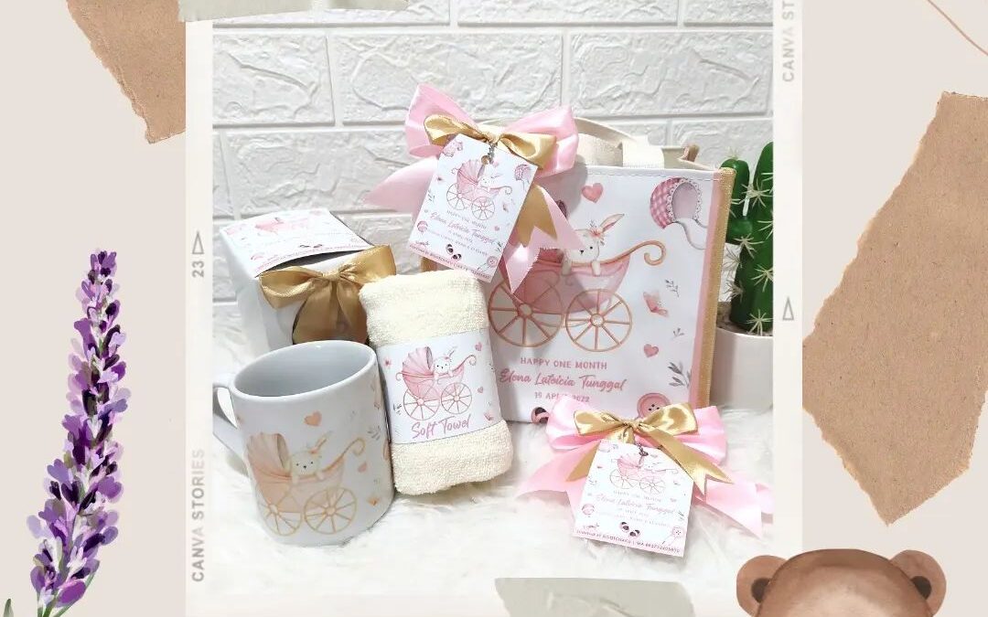 MIN ORDER 12 PC Salah satu yang favorite banget nih!.Tas Erica + Mug + Handuk 30×70 cmSemuanya berguna banget buat yang menerima..Yuk segera hubungin mimin ya .——————GOTCHA! – since 2009Menerima custom souvenir..Bisa untuk ulang tahun, manyue, aqiqah, khitanan, perpisahan, gathering, dan untuk merchandise perusahaan… Harga Terjangkau Kualitas Terbaik Proses Ontime Termasuk Packaging Desain Custom Pengiriman ke seluruh Indonesia..Katalog Harga : cek di IG Shop / Katalog WA Order :WA : 085733405030(Link on bio).#mugcustom #mugsurabaya #hampersurabaya #souvenirmug #souvenirsurabaya #cetakmug #jualmug #manyue #hampermug #mugbirthday #souvenirbirthday #souvenirultah #tasultah #personalizedmug #customtumbler #goodiebagmurah #gotchaku #goodiebag #tasgoodiebag #goodiebagulangtahun #printingmug #supplymug #mugkeren #aqiqah #goodiebagmanyue #goodiebag #handukbordir #customsouvenir —————————————————————————Thank you! Happy shopping Have a nice day#cherylhampersgotchaku